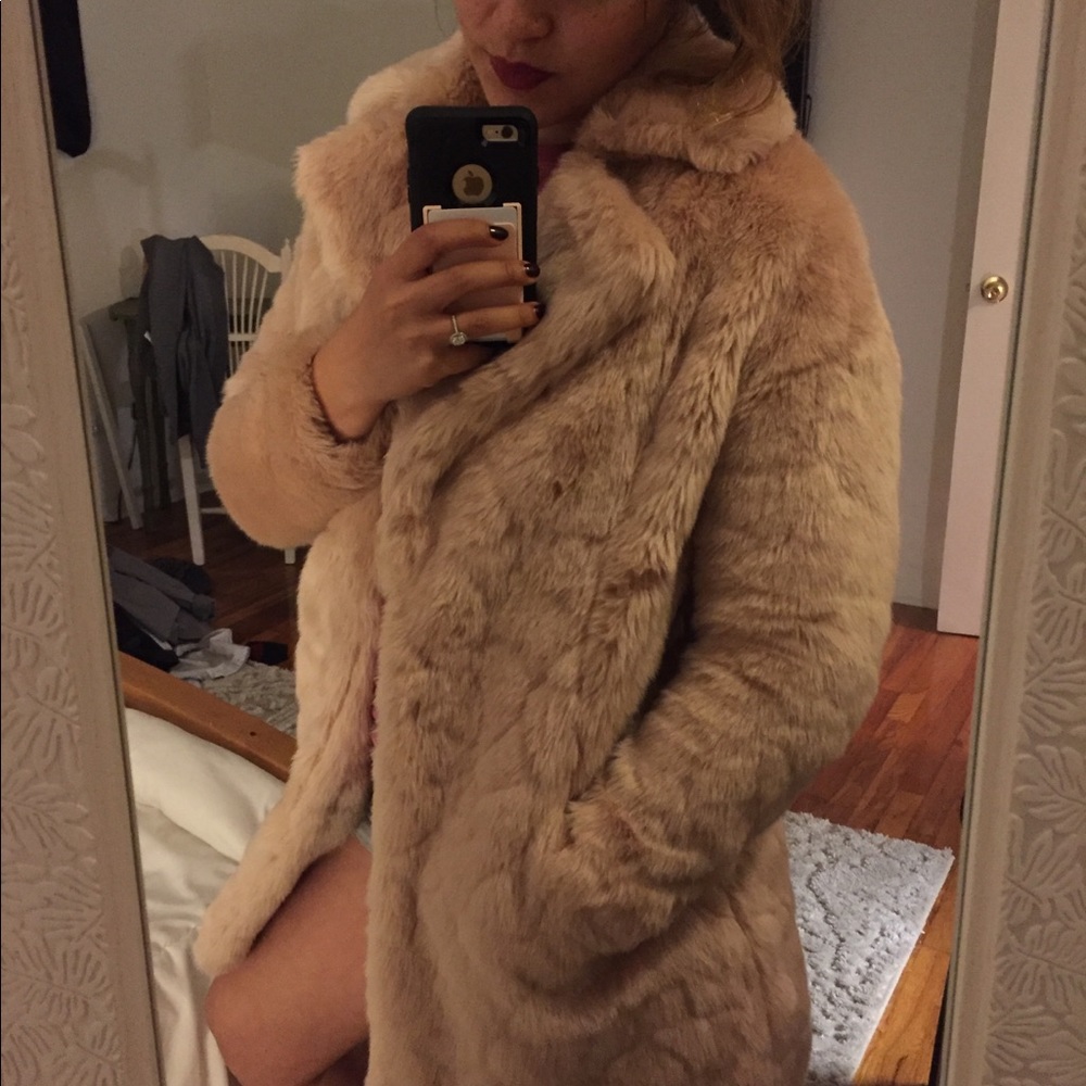 Soft faux fur PINK coat